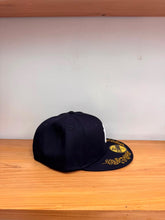 Cargar imagen en el visor de la galería, 59Fifty New York Yankees Floral Icon
