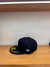 Cargar imagen en el visor de la galería, 59Fifty New York Yankees Floral Icon
