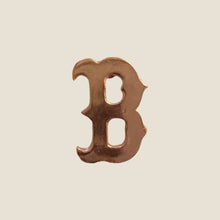 Cargar imagen en el visor de la galería, Pin B Boston Gold Rose
