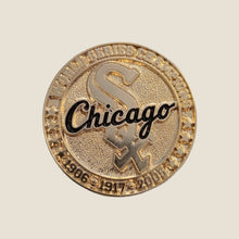 Cargar imagen en el visor de la galería, Pin Chicago White Sox Onlychamps
