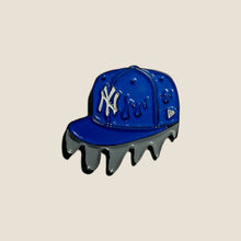 Cargar imagen en el visor de la galería, Pin Dripped Cap New York Yankees Classic
