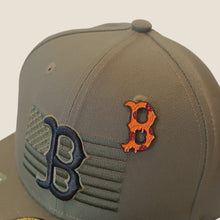Cargar imagen en el visor de la galería, Pin Dripped Pizza Boston Red Sox
