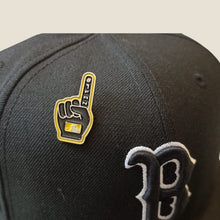 Cargar imagen en el visor de la galería, Pin Guante de espuma V.2 Negro/Amarillo
