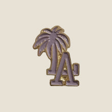 Cargar imagen en el visor de la galería, Pin LA Palmera Lila
