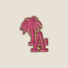 Cargar imagen en el visor de la galería, Pin LA Palmera Rosa
