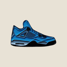 Cargar imagen en el visor de la galería, Pin Jordan Retro 4 UNC
