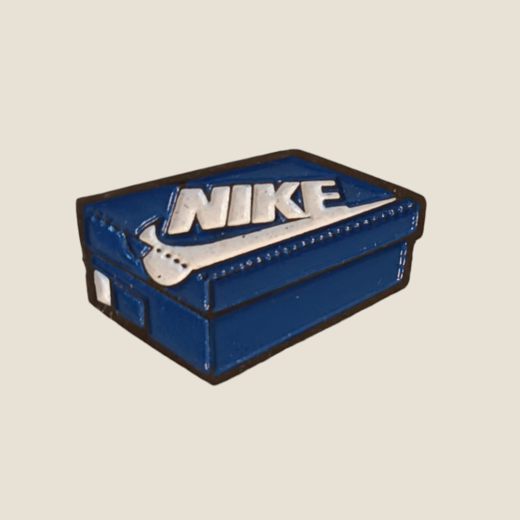 Pin Nike Box Azul/Blanco