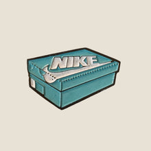 Cargar imagen en el visor de la galería, Pin Nike Box Aqua
