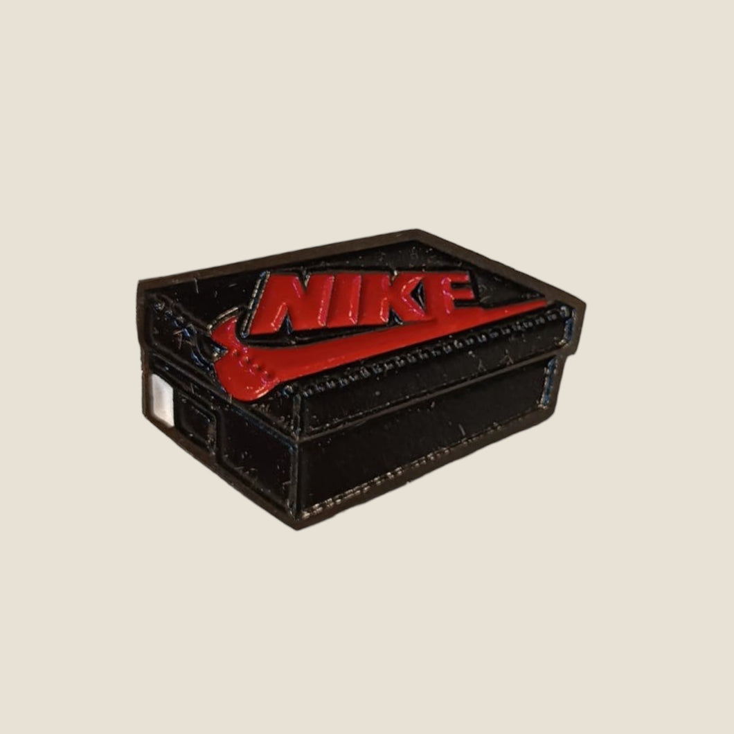 Pin Box Nike Negro/Rojo