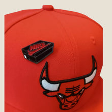 Cargar imagen en el visor de la galería, Pin Box Nike Negro/Rojo
