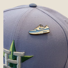 Cargar imagen en el visor de la galería, Pin Air Max 1 UNC
