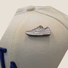 Cargar imagen en el visor de la galería, Pin Air Max 1 White
