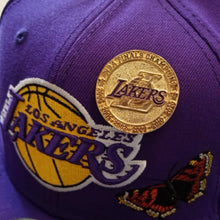 Cargar imagen en el visor de la galería, Pin Los Angeles Lakers Onlychamps
