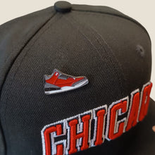 Cargar imagen en el visor de la galería, Pin Jordan Retro 3 Chicago
