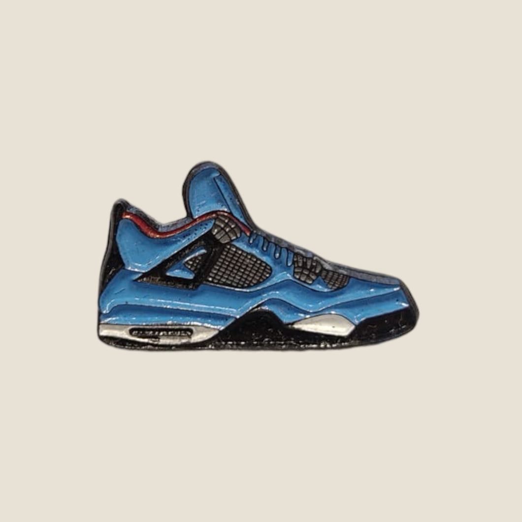Pin Jordan Retro 4 Travis Scott