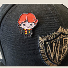 Cargar imagen en el visor de la galería, Pin Ron Weasley
