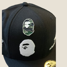 Cargar imagen en el visor de la galería, Pin Bape Camo Green
