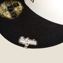 Cargar imagen en el visor de la galería, Clip Los Angeles white/gold
