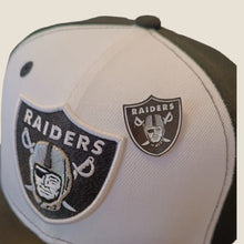 Cargar imagen en el visor de la galería, Pin Logo Raiders
