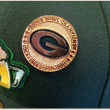 Cargar imagen en el visor de la galería, Pin Green Bay Packers Onlychamps
