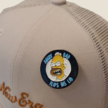 Cargar imagen en el visor de la galería, Pin Papá Enojado Logo
