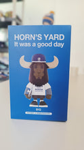 Cargar imagen en el visor de la galería, Figura Horns Yard
