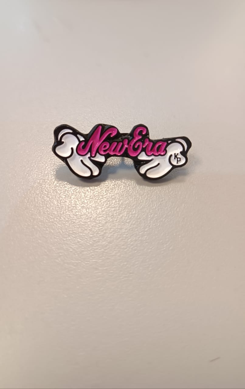 Pin New Era Script Mickey Hands Rosa