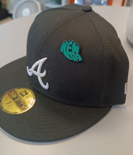 Cargar imagen en el visor de la galería, Pin New Era Logo Retro Cap Black/Green
