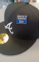 Cargar imagen en el visor de la galería, Pin Addicted To Headwear New Era Azul/Glow In The Dark
