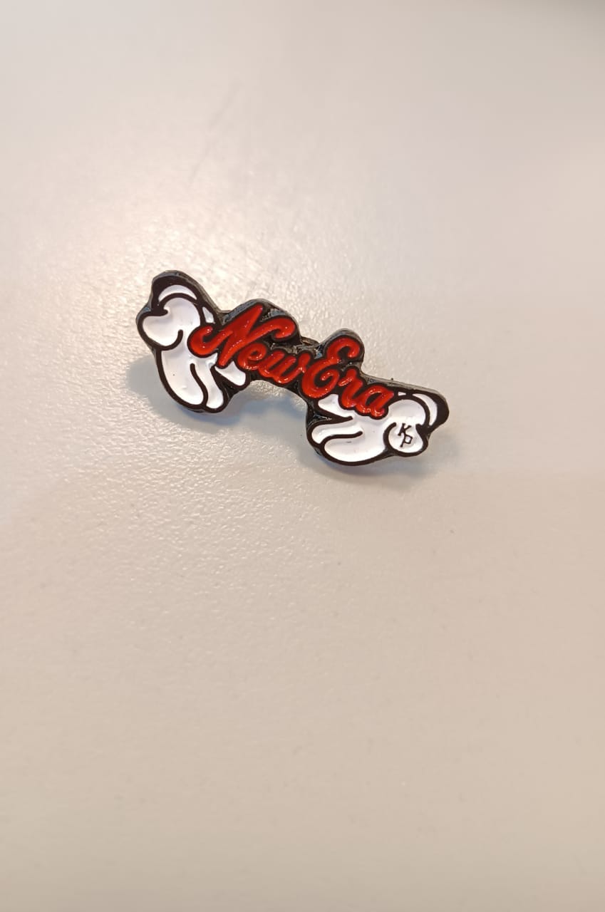 Pin New Era Script Mickey Hands Rojo