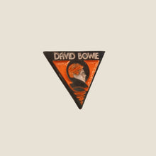 Cargar imagen en el visor de la galería, Pin David Bowie
