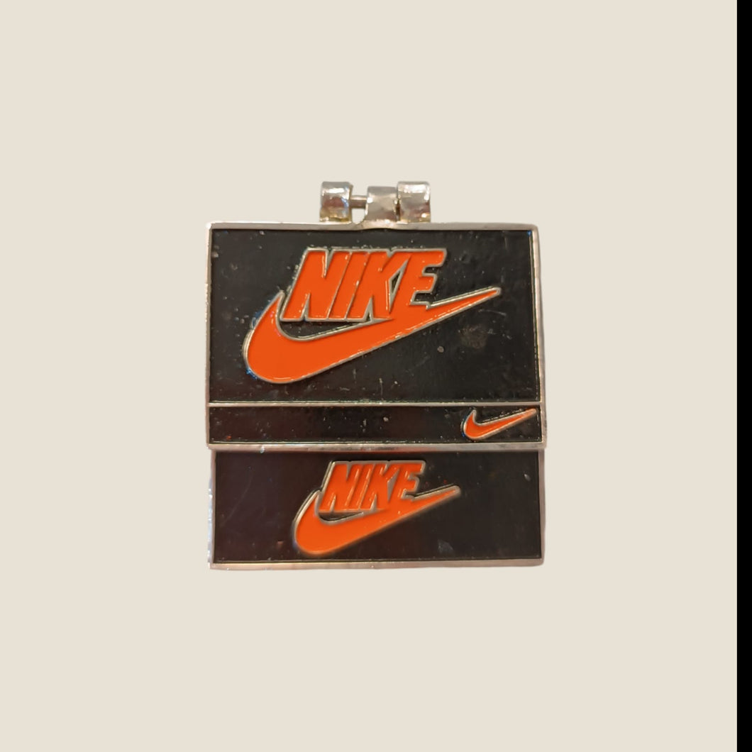 Pin Sneaker Box J1 Royal