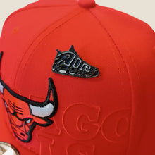 Cargar imagen en el visor de la galería, Pin Air Uptempo Black/White
