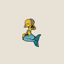 Cargar imagen en el visor de la galería, Pin Mr. Burns Sirena
