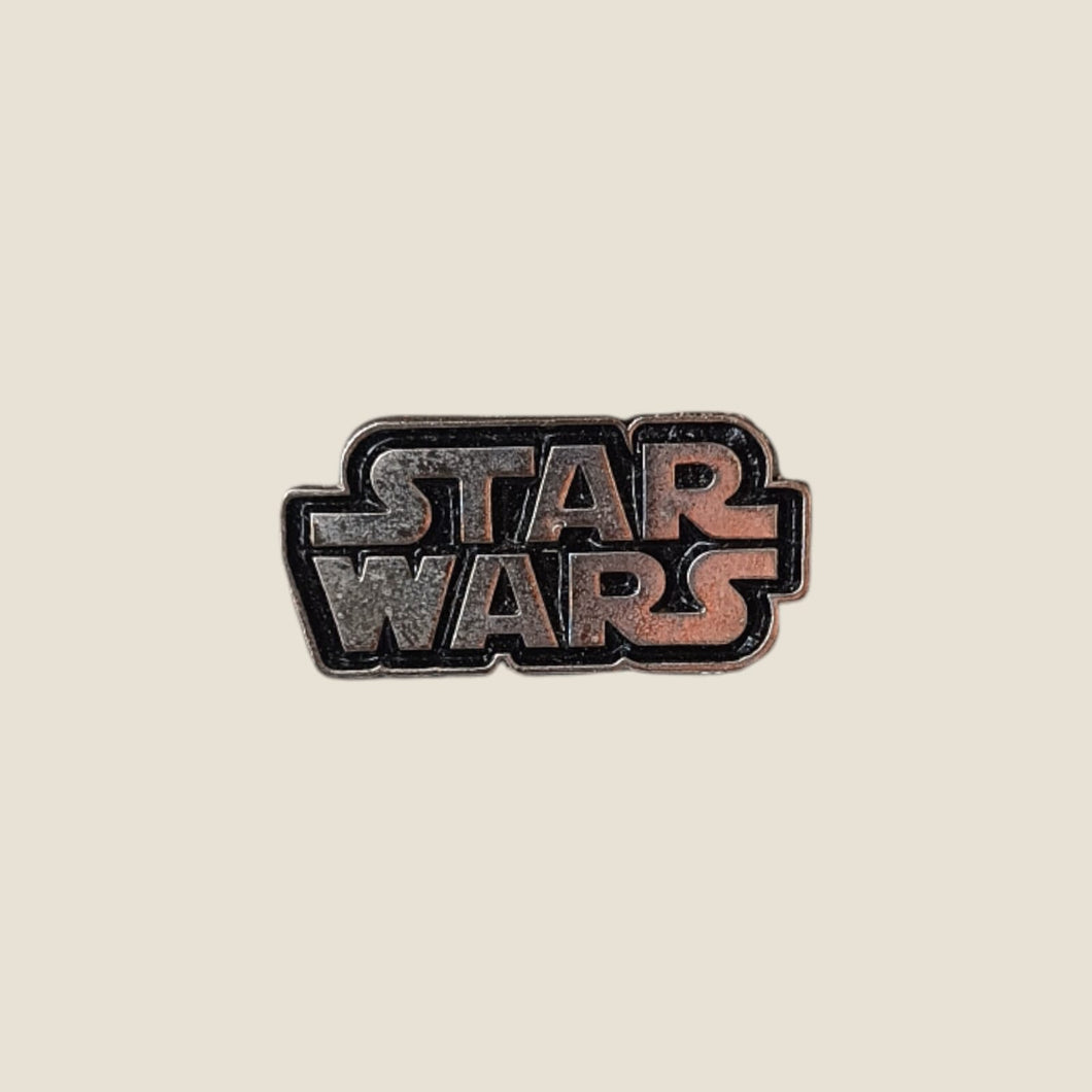 Pin Star Wars Logo Negro