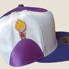 Cargar imagen en el visor de la galería, Pin Goku Super sayan
