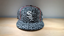 Cargar imagen en el visor de la galería, 59Fifty Chicago White Sox All Elephant Print
