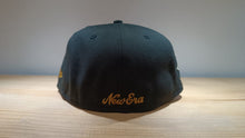 Cargar imagen en el visor de la galería, 59Fifty New Era Jockey 5950day 100th aniversario

