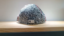 Cargar imagen en el visor de la galería, 59Fifty Chicago White Sox All Elephant Print
