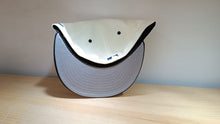Cargar imagen en el visor de la galería, 59Fifty New York Yankees Wool Visor
