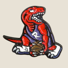 Cargar imagen en el visor de la galería, Pin Toronto Raptors Homenaje a Vince Carter

