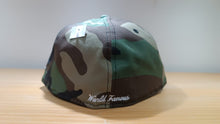 Cargar imagen en el visor de la galería, 59Fifty Supreme Bones Box Logo Camo
