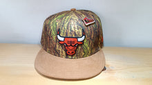 Cargar imagen en el visor de la galería, 9Fifty Chicago Bulls Camo
