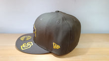 Cargar imagen en el visor de la galería, 59Fifty San Diego Padres Visor Logo
