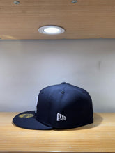 Cargar imagen en el visor de la galería, 59Fifty New York Yankees Player Number Soto 22
