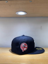 Cargar imagen en el visor de la galería, 59Fifty New York Yankees Player Number Soto 22
