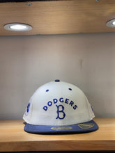 Cargar imagen en el visor de la galería, 59Fifty Low Profile Dodgers Brooklyn Vintage Stack
