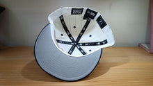 Cargar imagen en el visor de la galería, 59Fifty Brooklyn Dodgers Pinstripes 100 years
