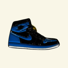 Cargar imagen en el visor de la galería, Pin Jordan Retro 1 Royal

