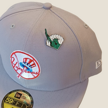 Cargar imagen en el visor de la galería, Pin Estatua de la libertad 🗽
